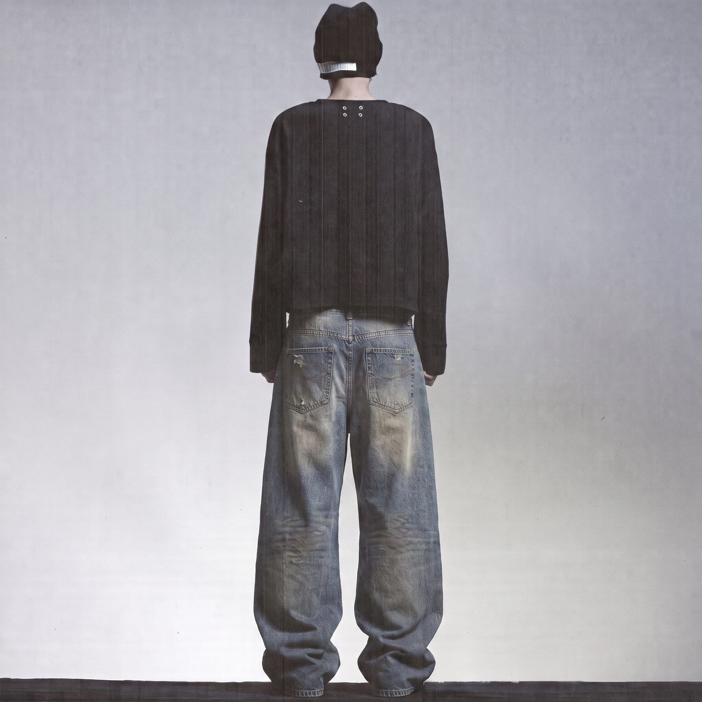 MUDDY BOOTCUT DISTRESSED DENIM
